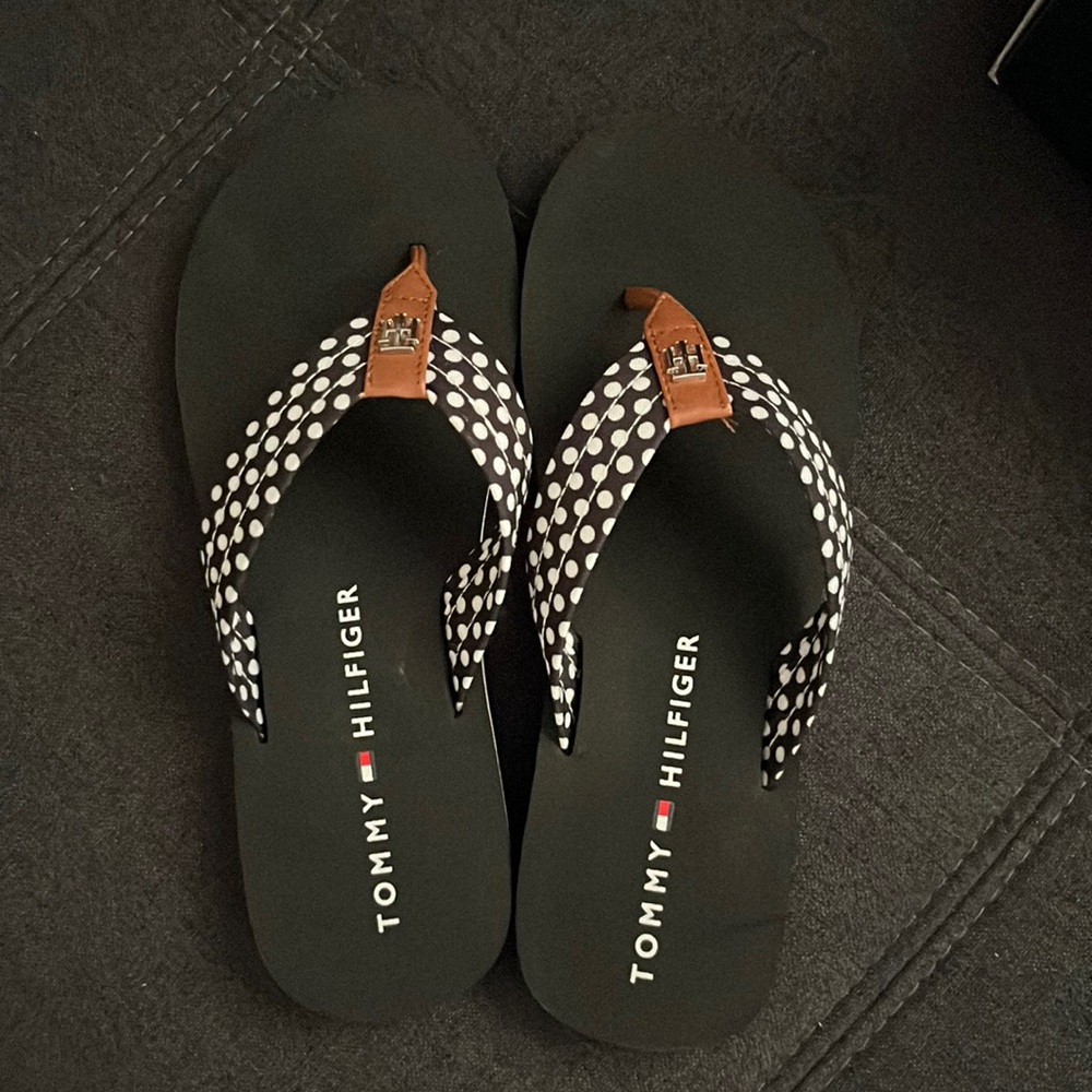 Tommy Hilfiger Flip Flops (New in box)